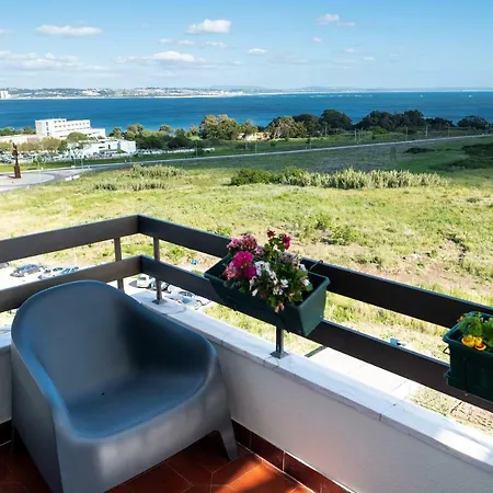 Window To The Sea Apartment *